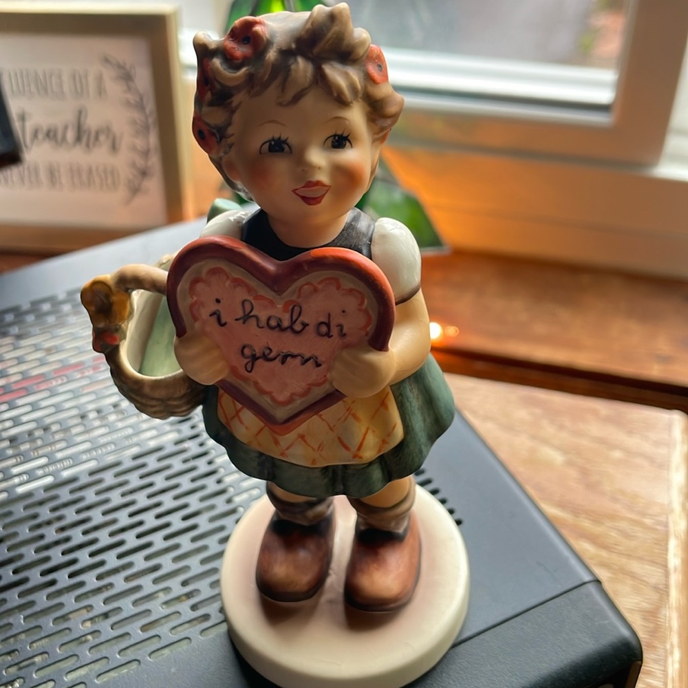 Hummel figurine